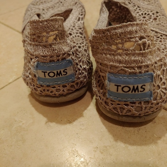 Tom's shoes - Picture 2 of 3